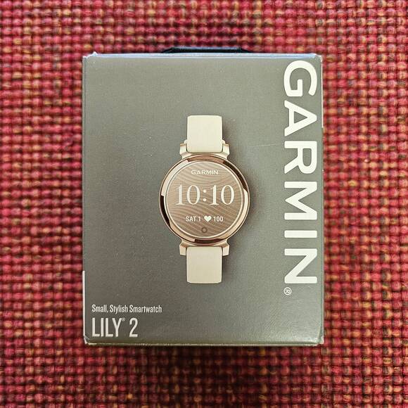 New Garmin Lily 2 Women Small Stylish Smartwatch Fitness Sports Smart Watch Gold - Picture 2 of 9